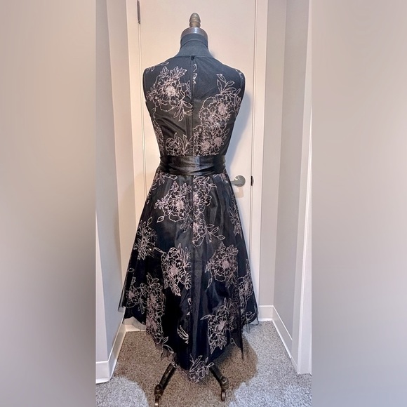 Laura Cocktail Dress Black with Rose Gold Glitter Size 10 - Picture 4 of 9